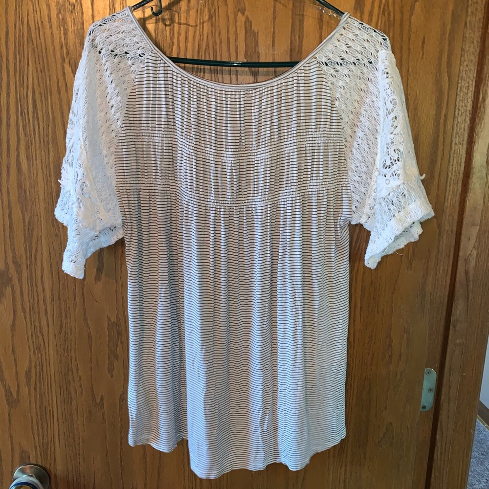 Maurices stripped top size xl